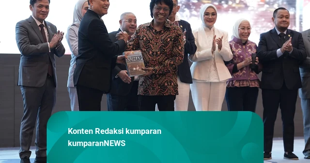 Special Plan: BAM DPR Terima Buku Anotasi KUHAP dari Komisi III