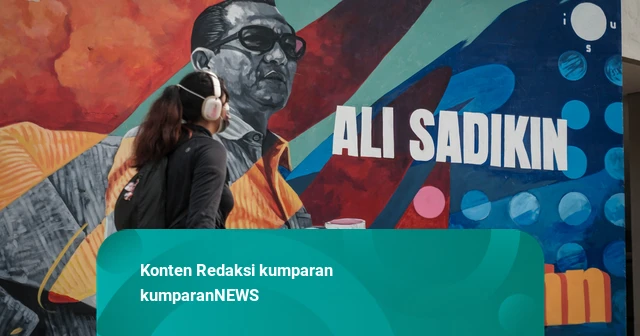 Special Plan: Foto: Mural Ali Sadikin Hiasi Kawasan Taman Ismail Marzuki