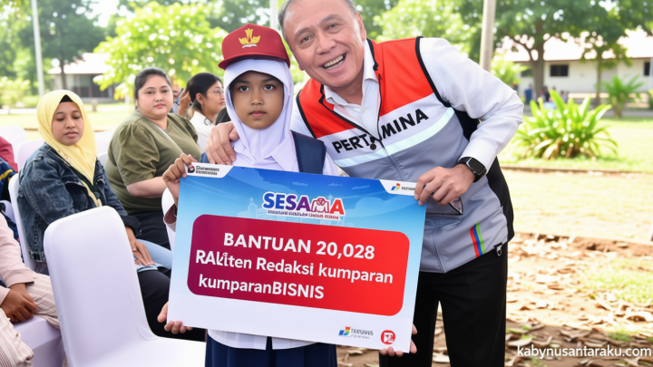 Key Strategy: Jelang Tahun Ajaran Baru, Pertamina Salurkan Ribuan Seragam Sekolah se-Indonesia