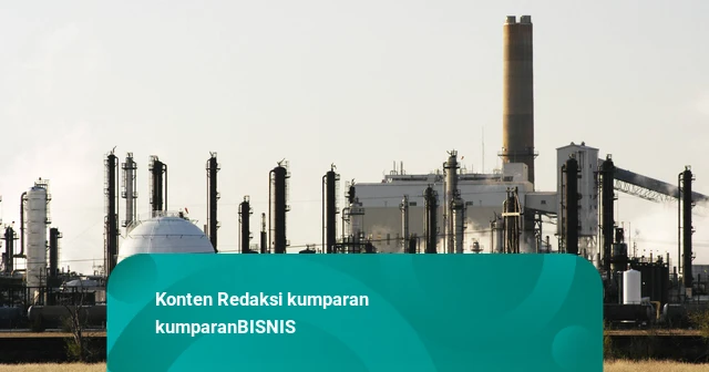 Harga Minyak Dunia Melonjak Usai Iran Kaji Larangan Kapal AS-Israel Lewat Hormuz