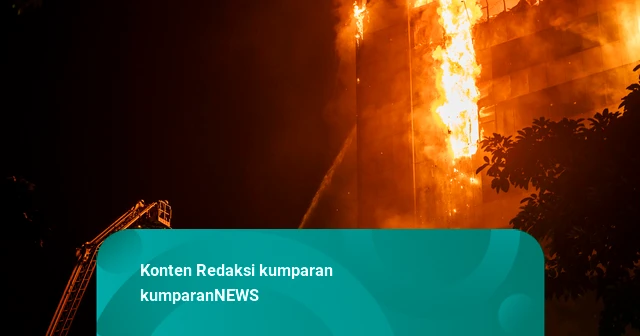 Serba-serbi Upaya Damkar Padamkan Kebakaran Gedung Bapenda DKI