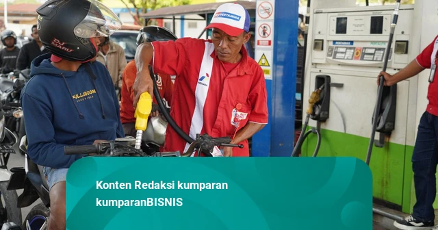 Kisah Seorang Korban Gempa NTT, Tetap Layani Warga Agar Kebutuhan Energi Terjaga