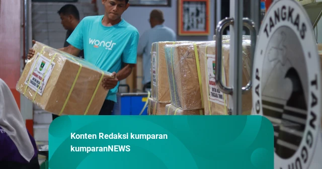 Pemprov Sumbar Kirim 2 Ton Rendang untuk Korban Gempa NTT