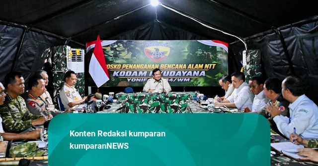 Saat Prabowo Tinjau Korban Gempa di NTT: Cek Posko-Minta BRIN Buat Desalinasi