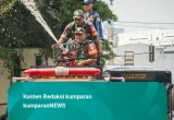 Foto: Siapkan Respons Cepat, Babinsa Tambora Berlatih Hadapi Kebakaran